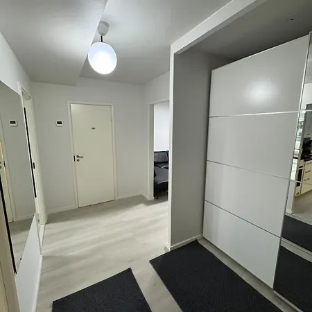 Daire Cozy-15min To Airport, Free Parking Hyryla