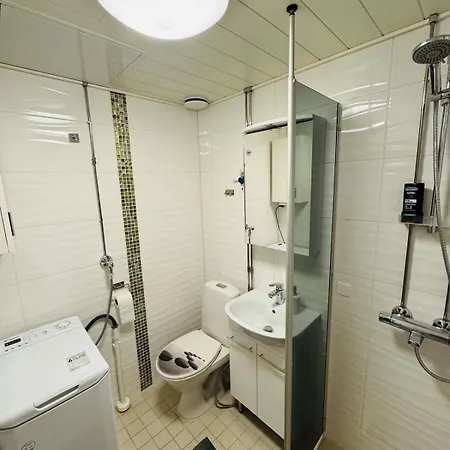 Huoneisto Cozy-15min To Airport, Free Parking