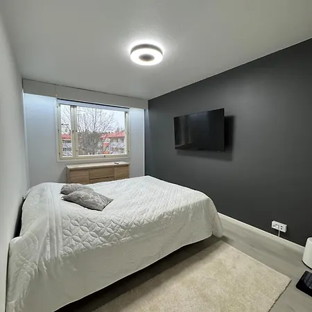 Cozy-15min To Airport, Free Parking Hyryla