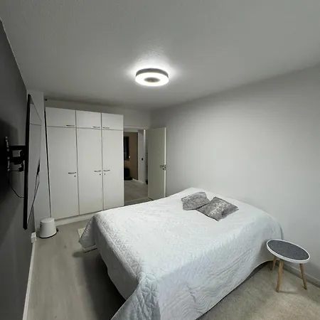 Cozy-15min To Airport, Free Parking Huoneisto Hyryla